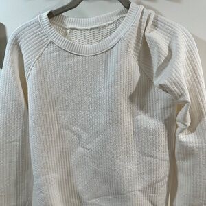 White lululemon shirt